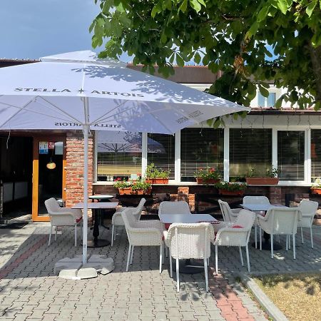 Nueva Park Hotel Brasov Exterior photo
