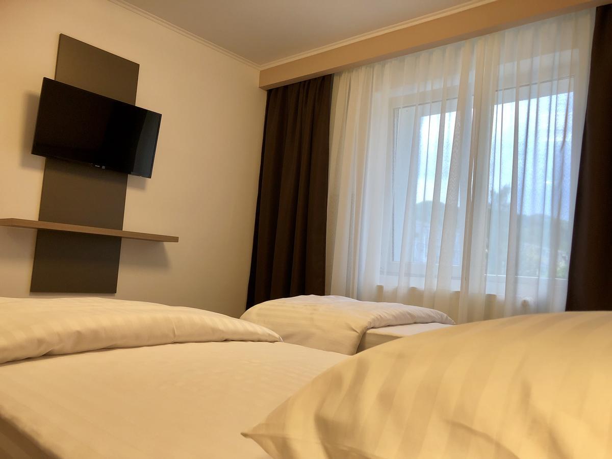 Nueva Park Hotel Brasov Exterior photo