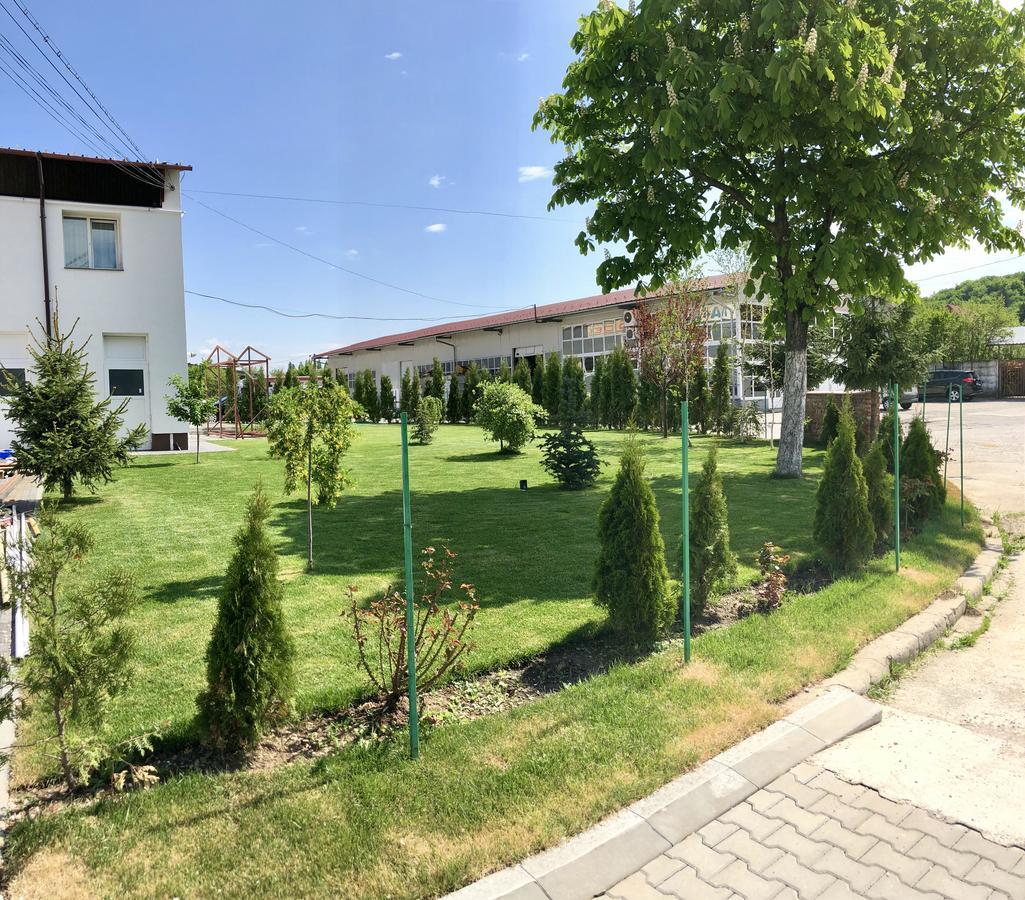 Nueva Park Hotel Brasov Exterior photo