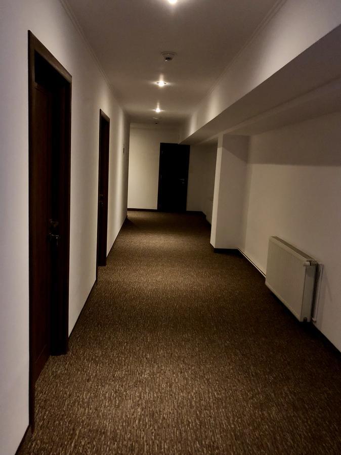 Nueva Park Hotel Brasov Exterior photo
