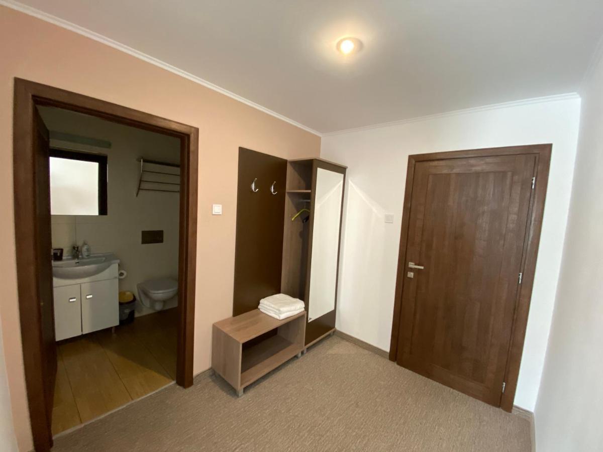Nueva Park Hotel Brasov Exterior photo
